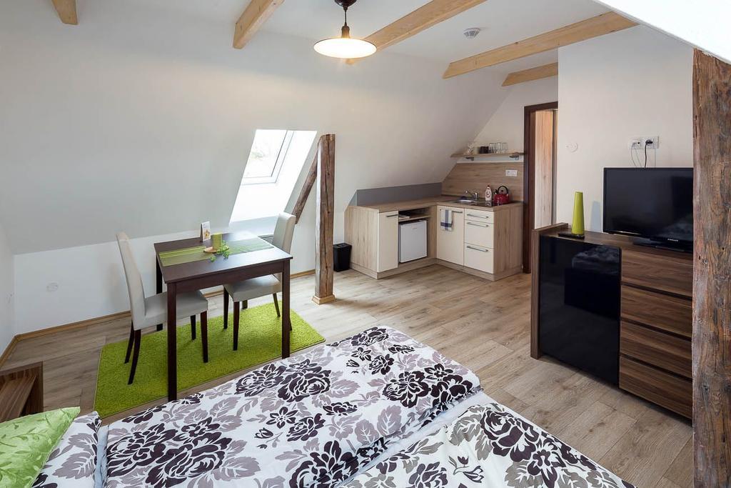 Apartmany Pod Namestim Telč Exteriör bild